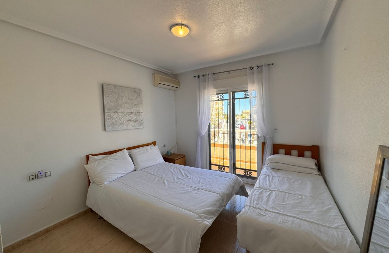 Herverkoop - Town House -
Campoamor - Costa Blanca