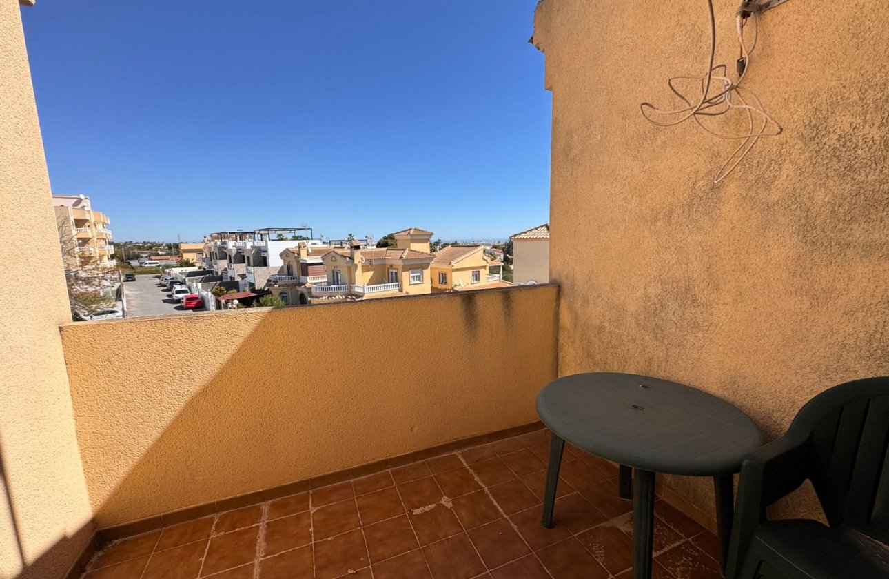 Herverkoop - Town House -
Campoamor - Costa Blanca