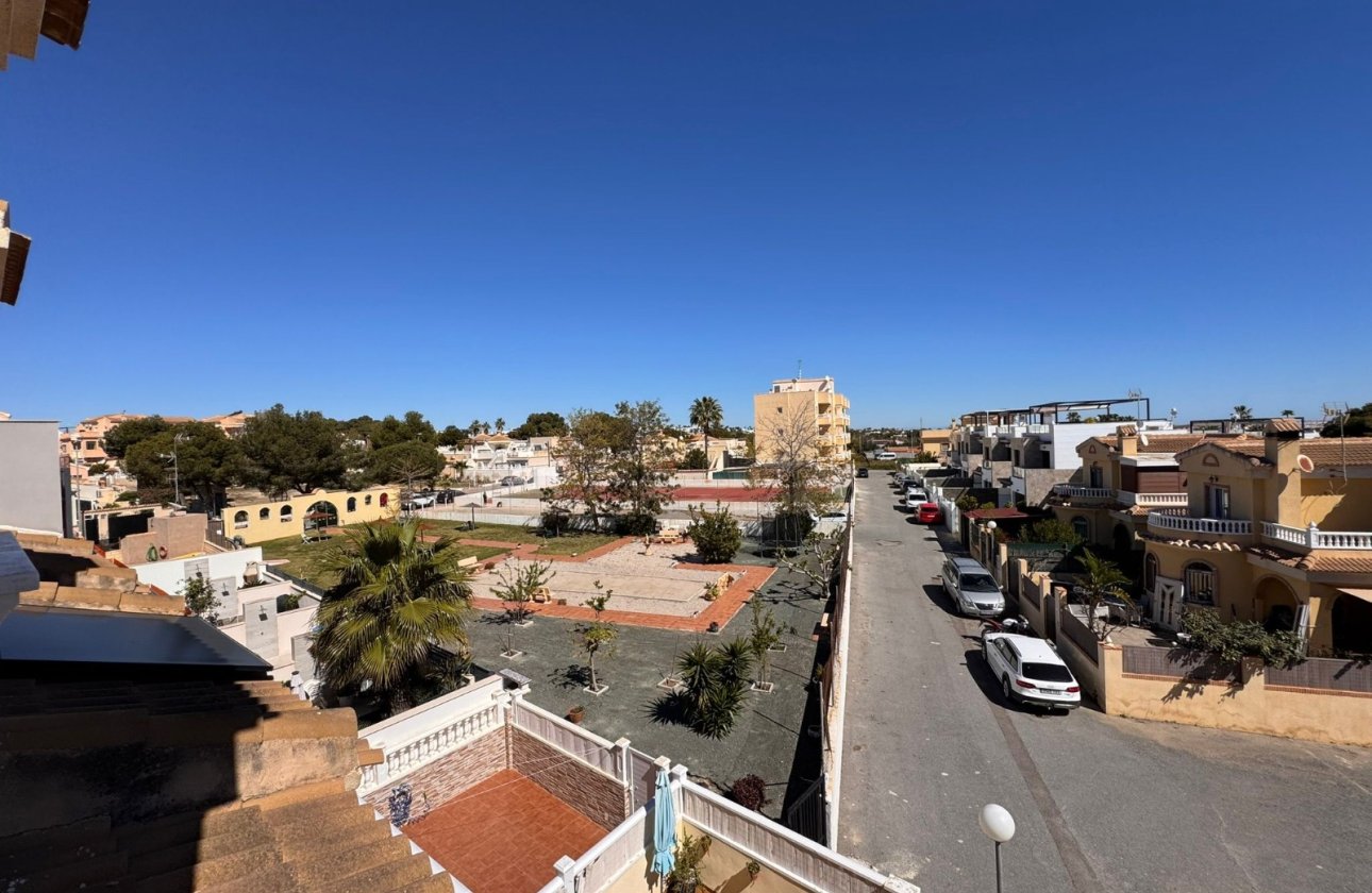 Herverkoop - Town House -
Campoamor - Costa Blanca