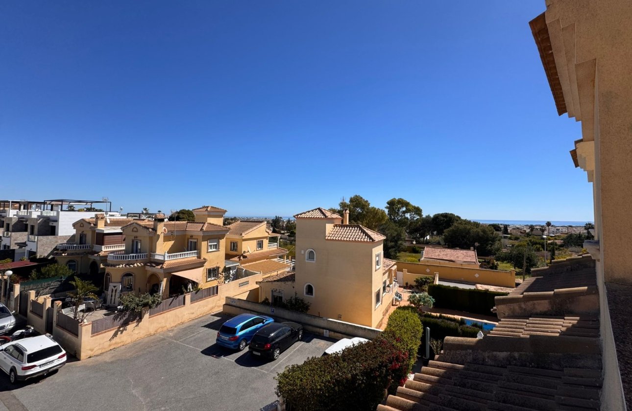 Herverkoop - Town House -
Campoamor - Costa Blanca