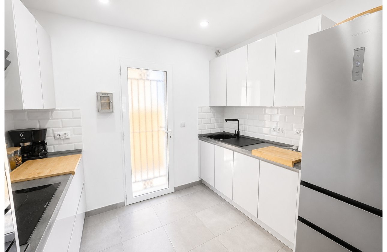 Herverkoop - Town House -
Campoamor - Costa Blanca