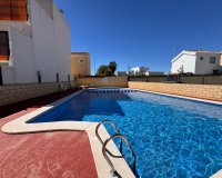 Herverkoop - Town House -
Campoamor - Costa Blanca