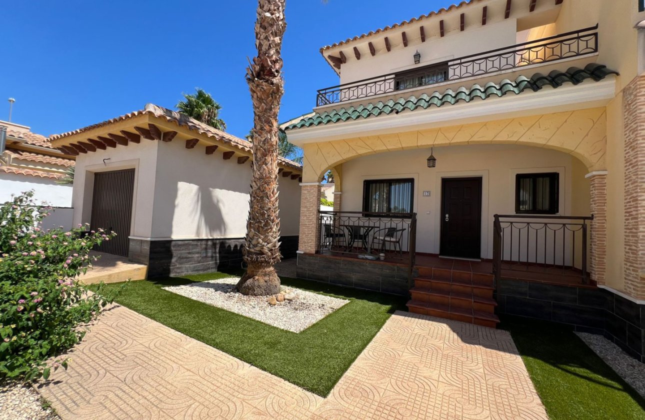 Herverkoop - Town House -
Ciudad Quesada - Costa Blanca