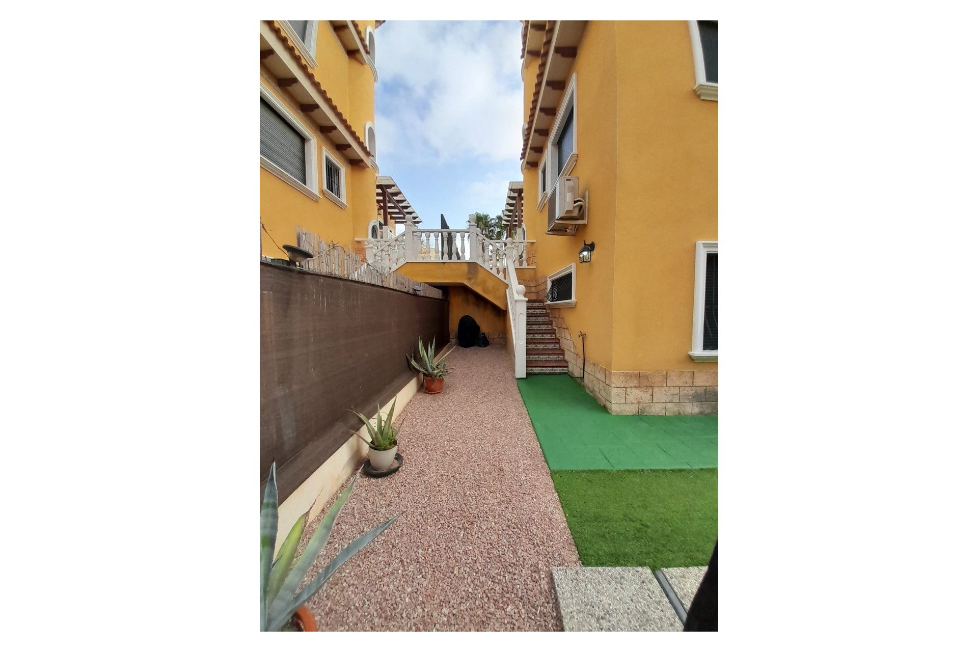 Herverkoop - Town House -
Ciudad Quesada - Costa Blanca