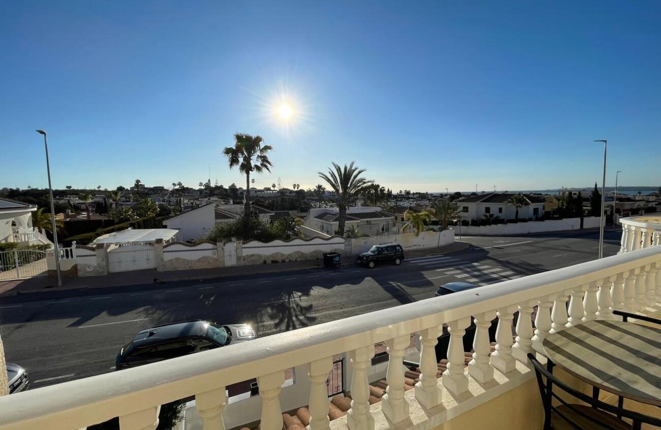 Herverkoop - Town House -
Ciudad Quesada - Costa Blanca