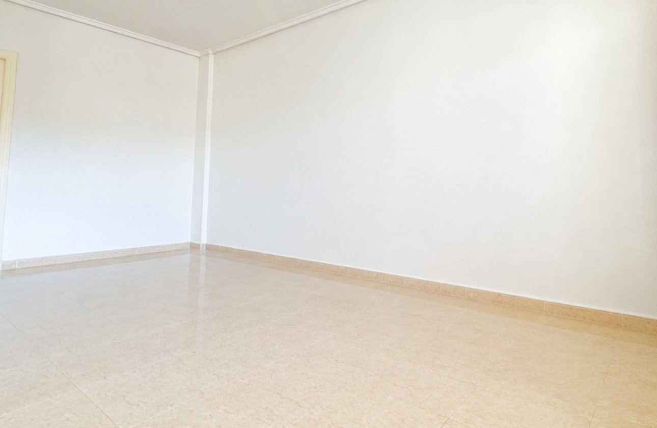 Herverkoop - Town House -
Ciudad Quesada - Costa Blanca