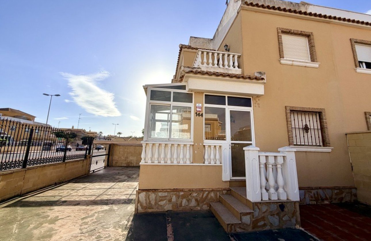 Herverkoop - Town House -
Ciudad Quesada - Costa Blanca