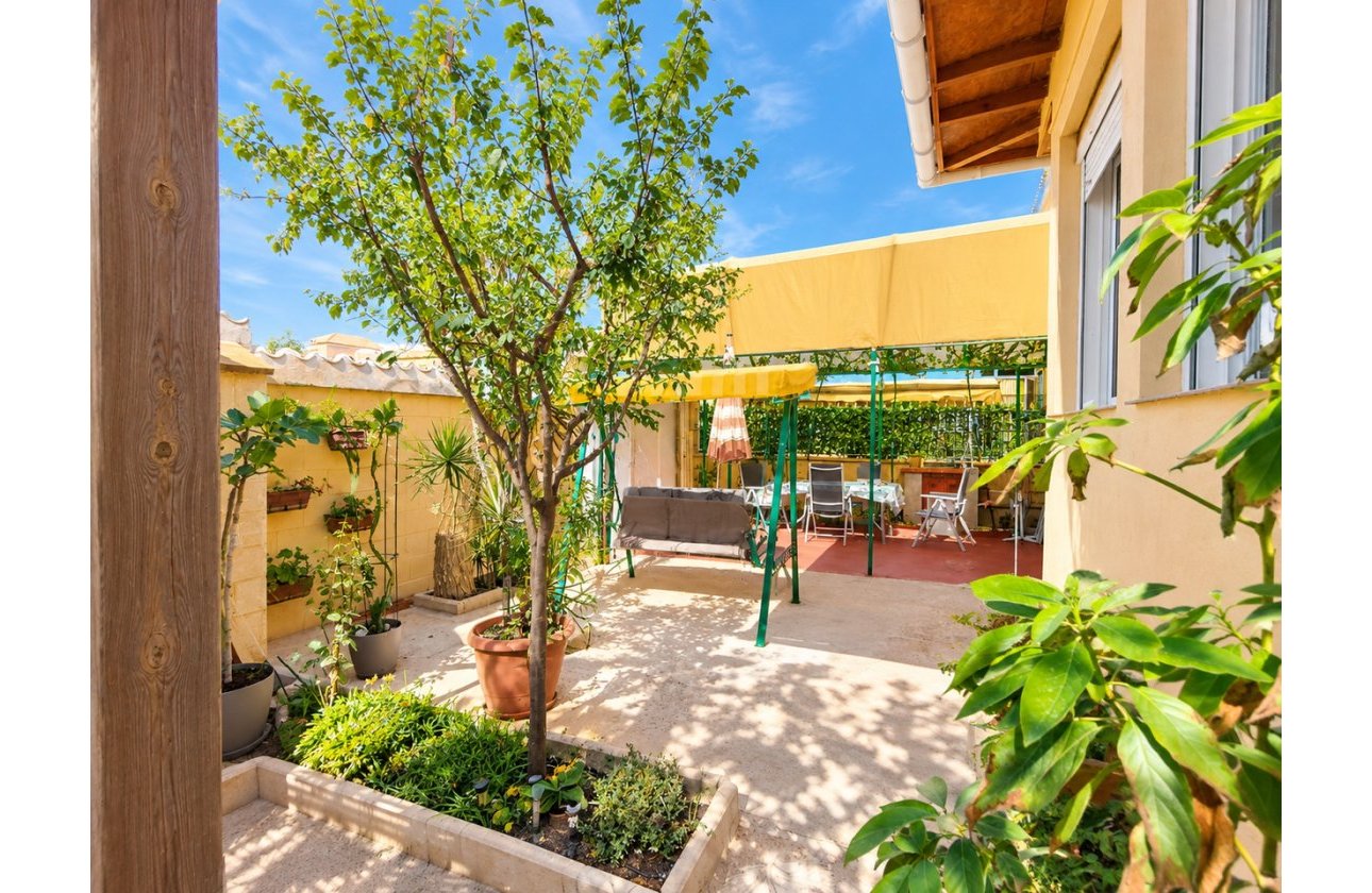 Herverkoop - Town House -
Ciudad Quesada - Costa Blanca