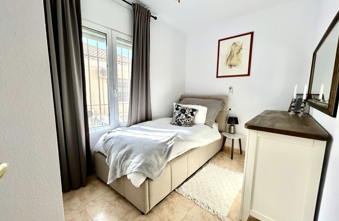 Herverkoop - Town House -
Dehesa de Campoamor - Costa Blanca