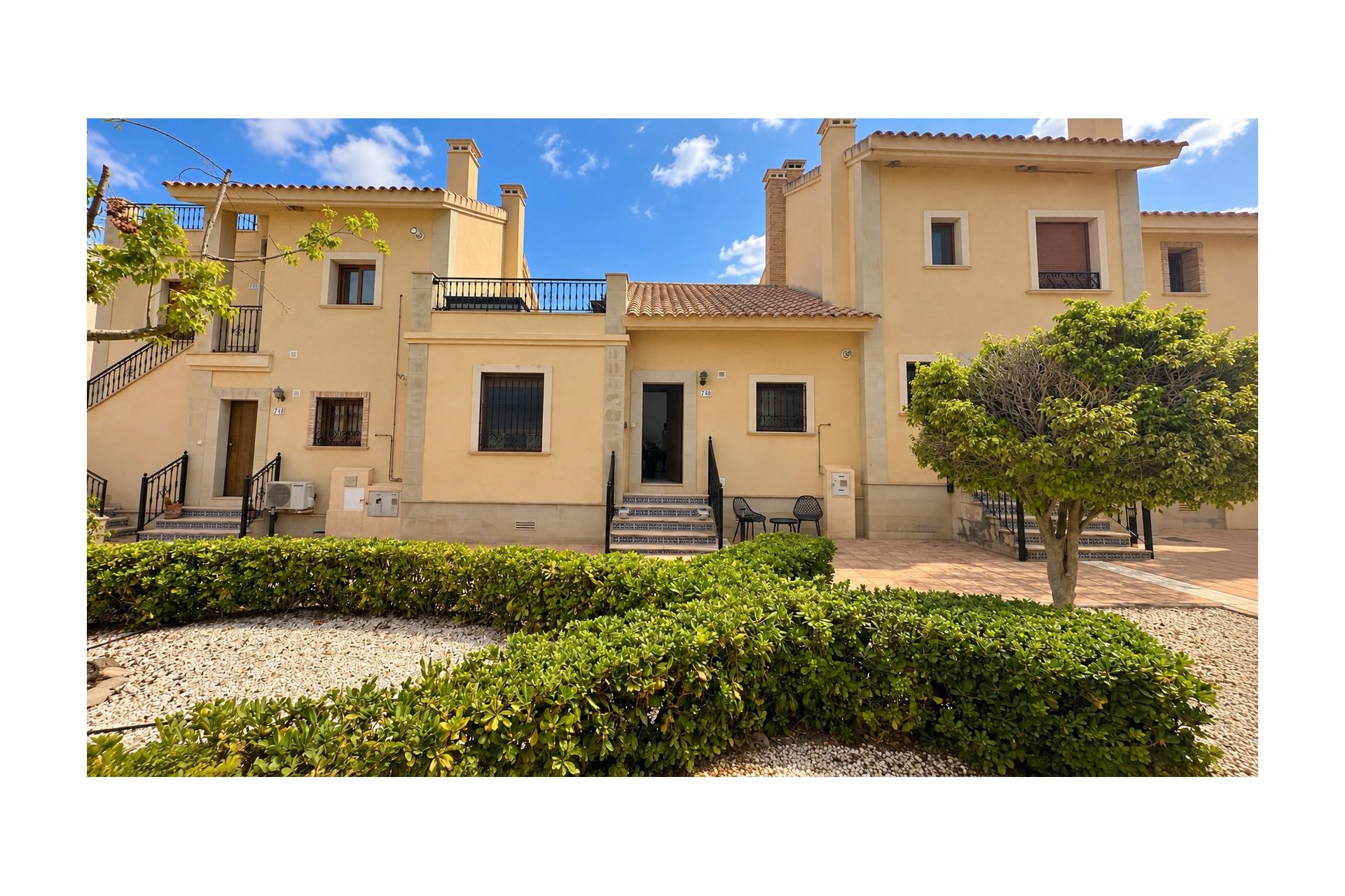 Herverkoop - Town House -
La Finca Golf Resort - Inland