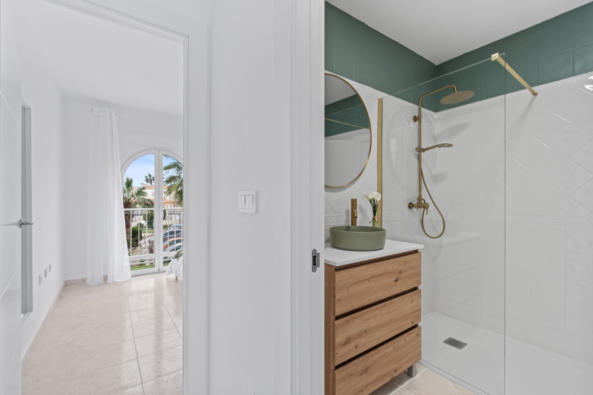 Herverkoop - Town House -
La Florida - Inland