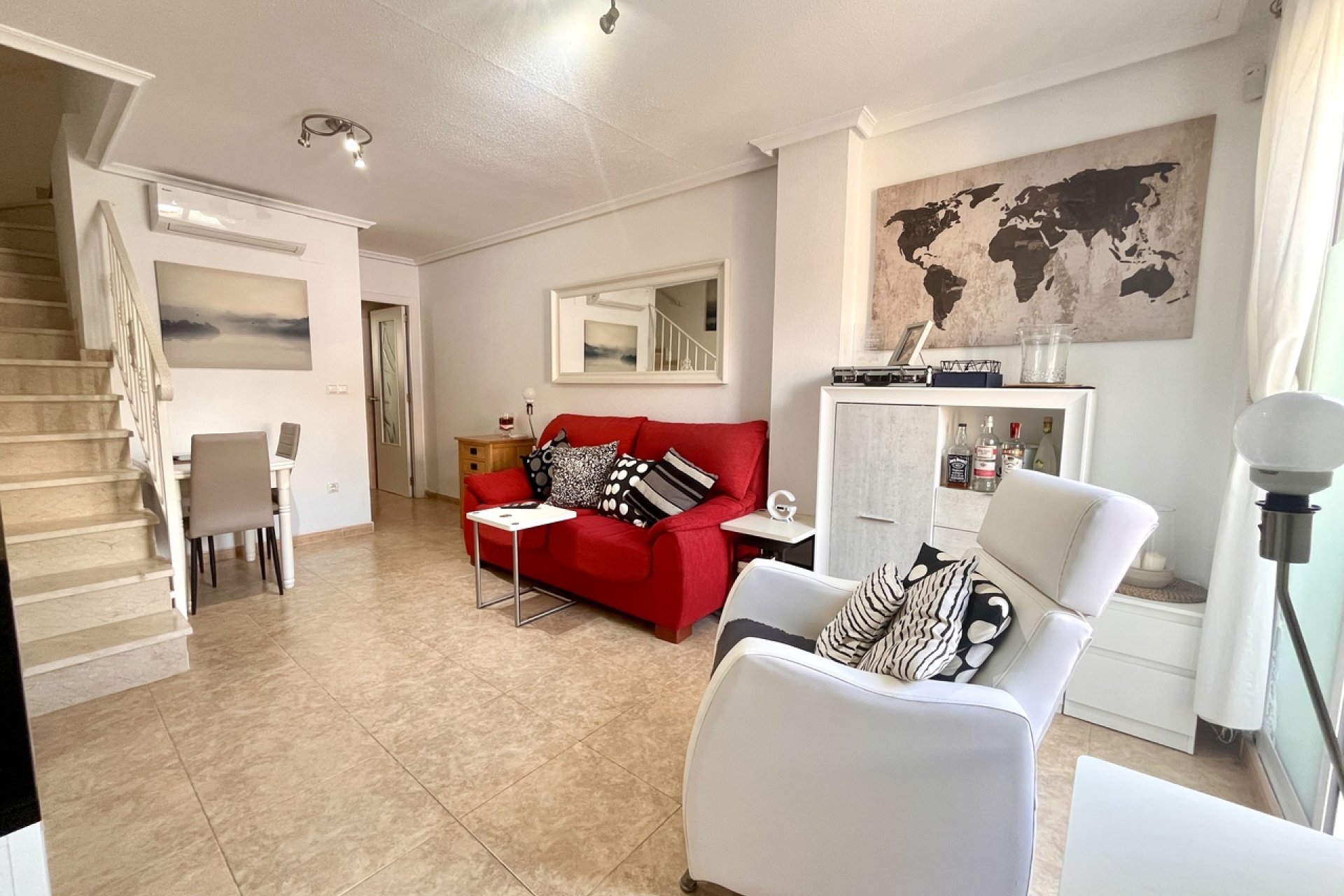 Herverkoop - Town House -
La Mata - Costa Blanca