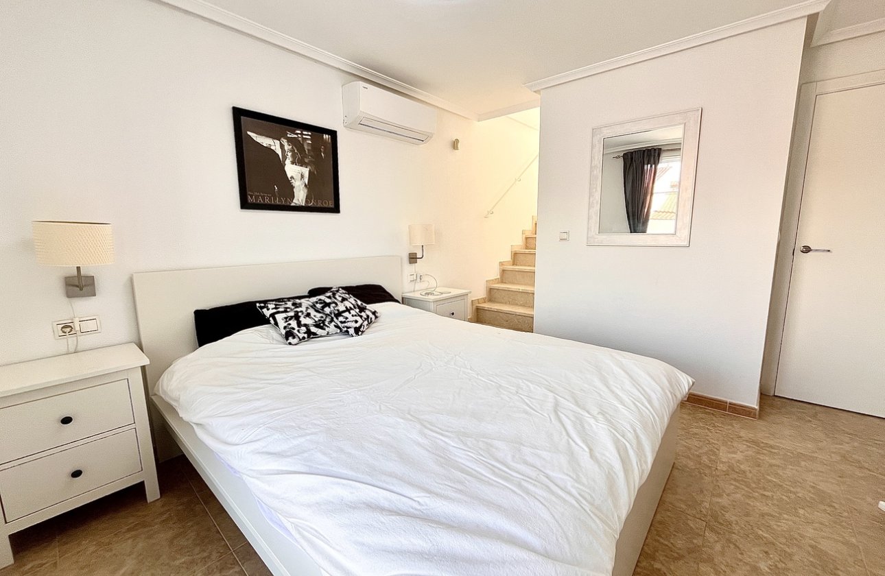 Herverkoop - Town House -
La Mata - Costa Blanca