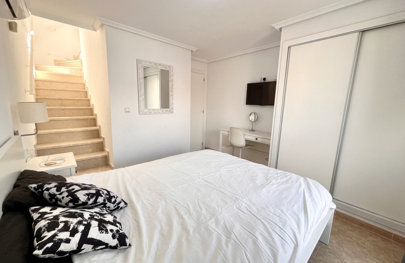 Herverkoop - Town House -
La Mata - Costa Blanca