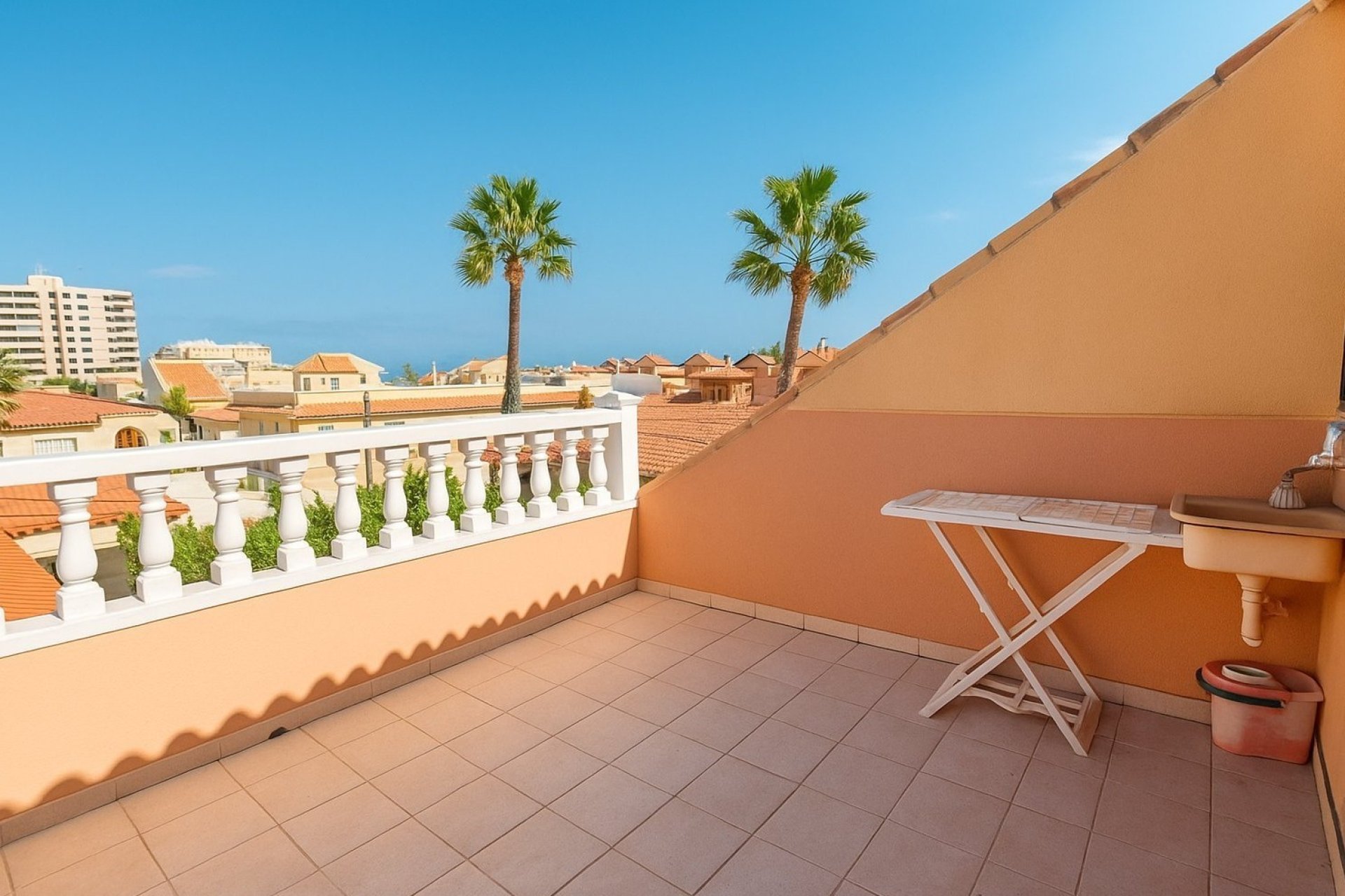 Herverkoop - Town House -
La Mata - Costa Blanca