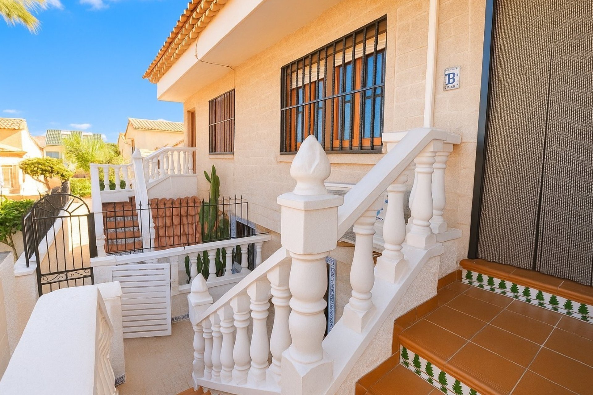 Herverkoop - Town House -
La Mata - Costa Blanca