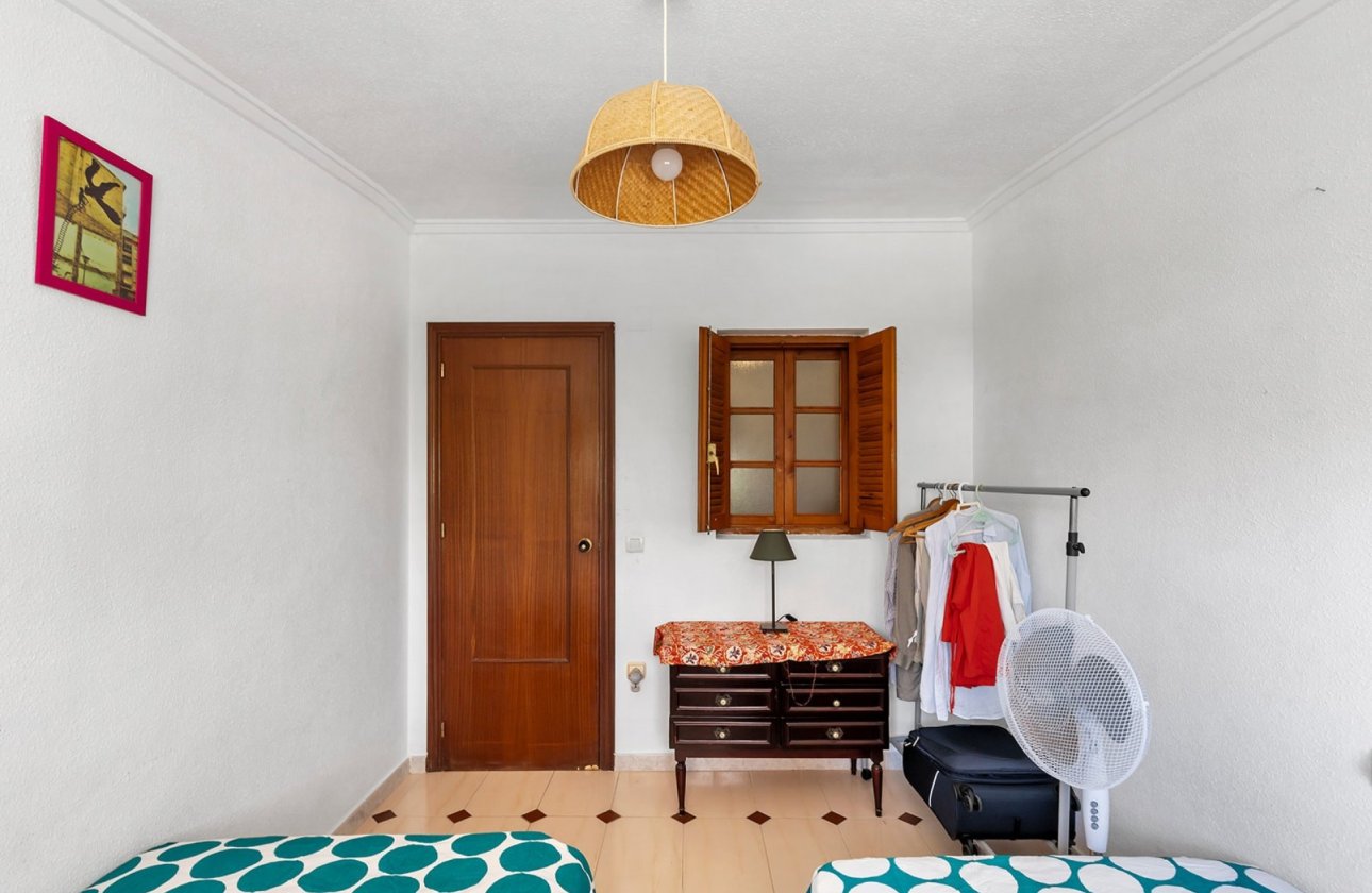 Herverkoop - Town House -
La Mata - Costa Blanca