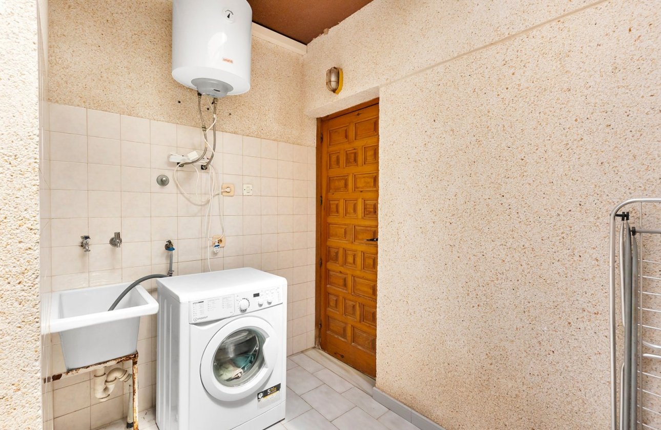 Herverkoop - Town House -
La Mata - Costa Blanca