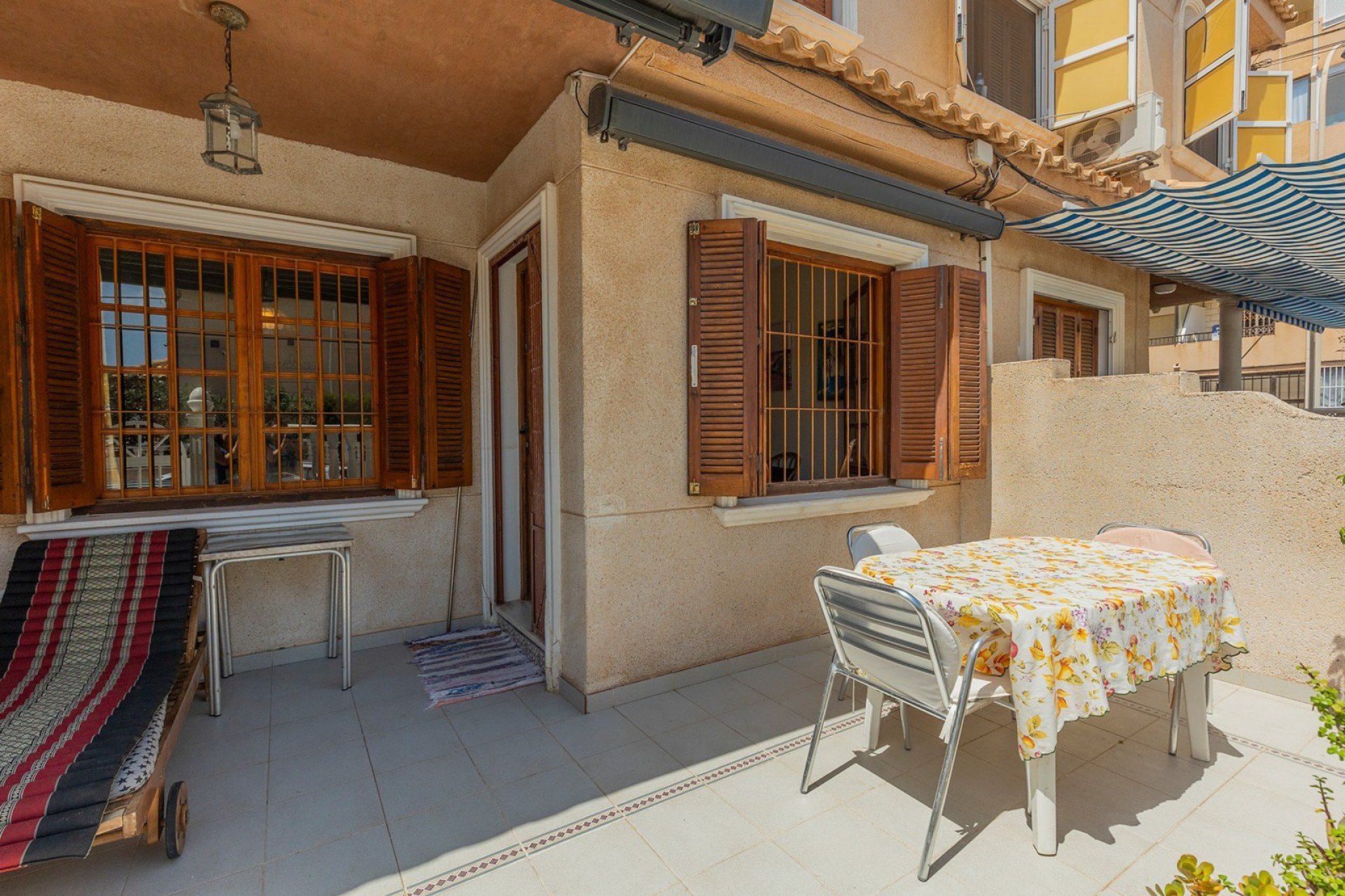 Herverkoop - Town House -
La Mata - Costa Blanca