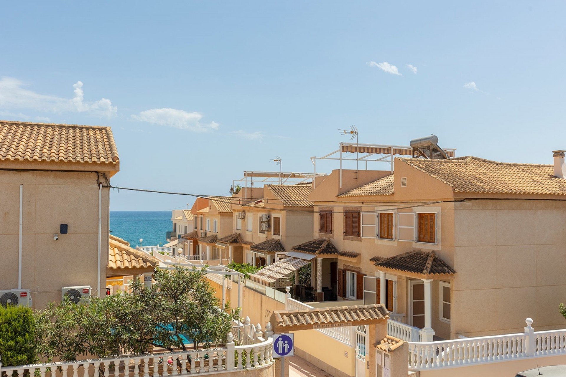 Herverkoop - Town House -
La Mata - Costa Blanca