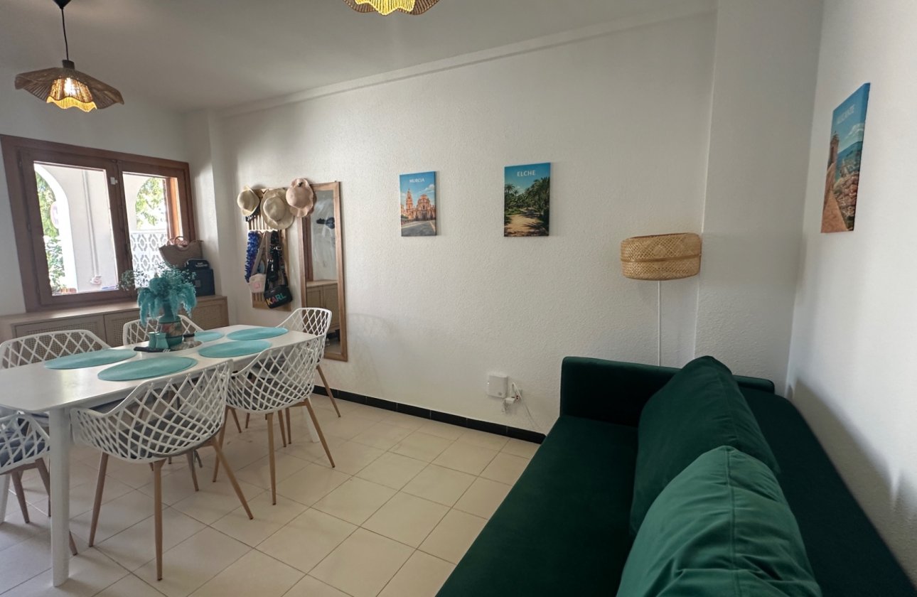 Herverkoop - Town House -
La Mata - Costa Blanca