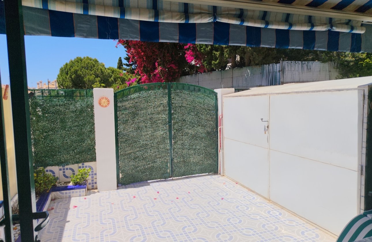 Herverkoop - Town House -
La Zenia - Costa Blanca