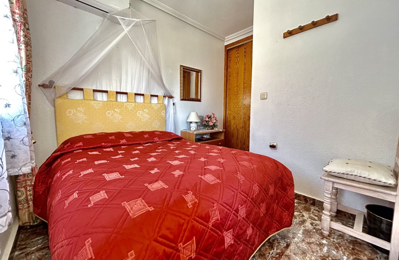 Herverkoop - Town House -
La Zenia - Costa Blanca