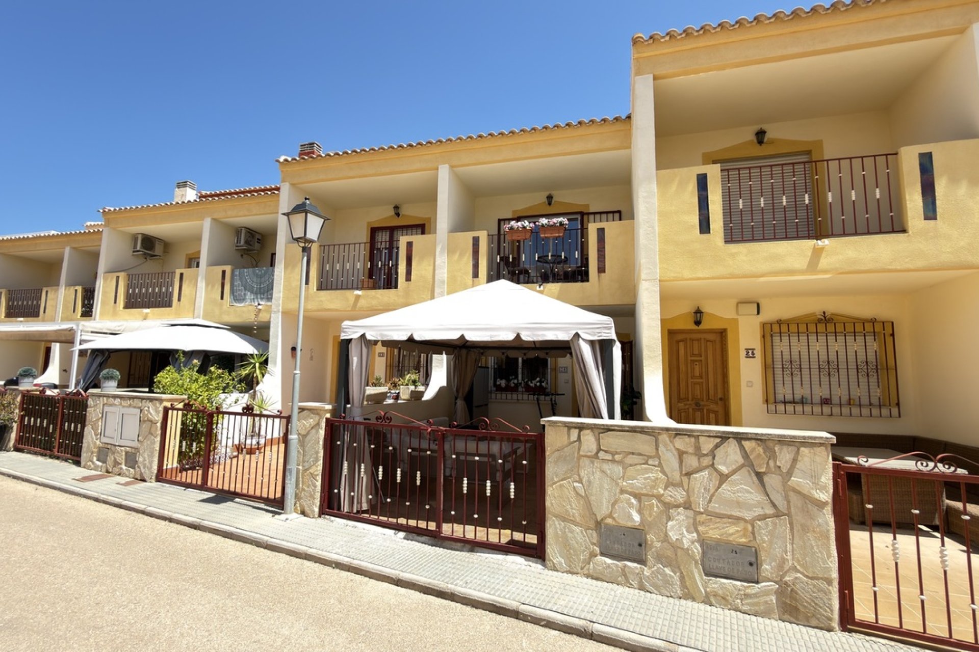 Herverkoop - Town House -
La Zenia - Costa Blanca