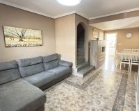 Herverkoop - Town House -
La Zenia - Costa Blanca