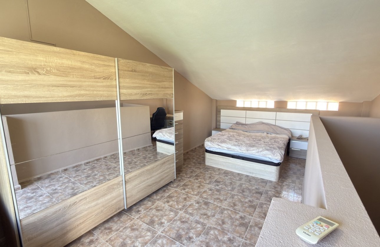 Herverkoop - Town House -
La Zenia - Costa Blanca