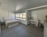 Herverkoop - Town House -
La Zenia - Costa Blanca