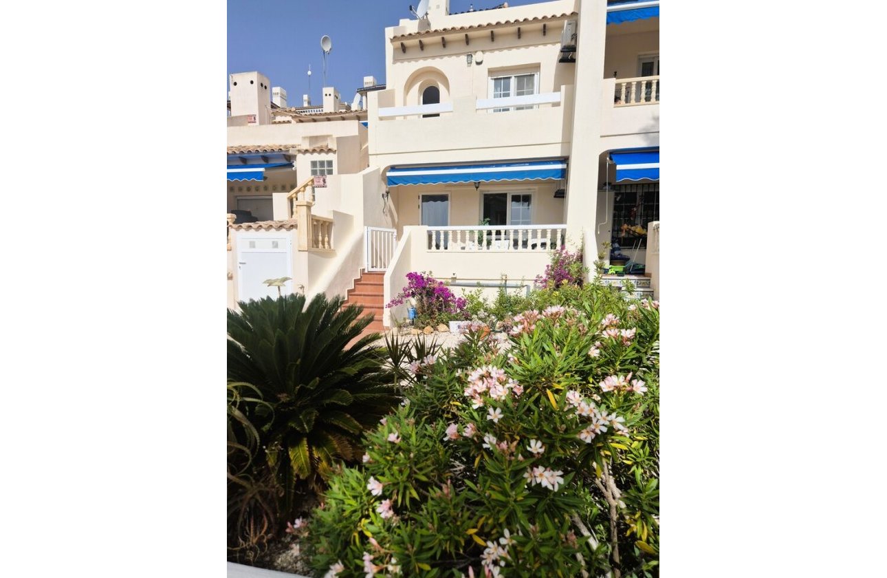 Herverkoop - Town House -
Las Ramblas Golf - Inland