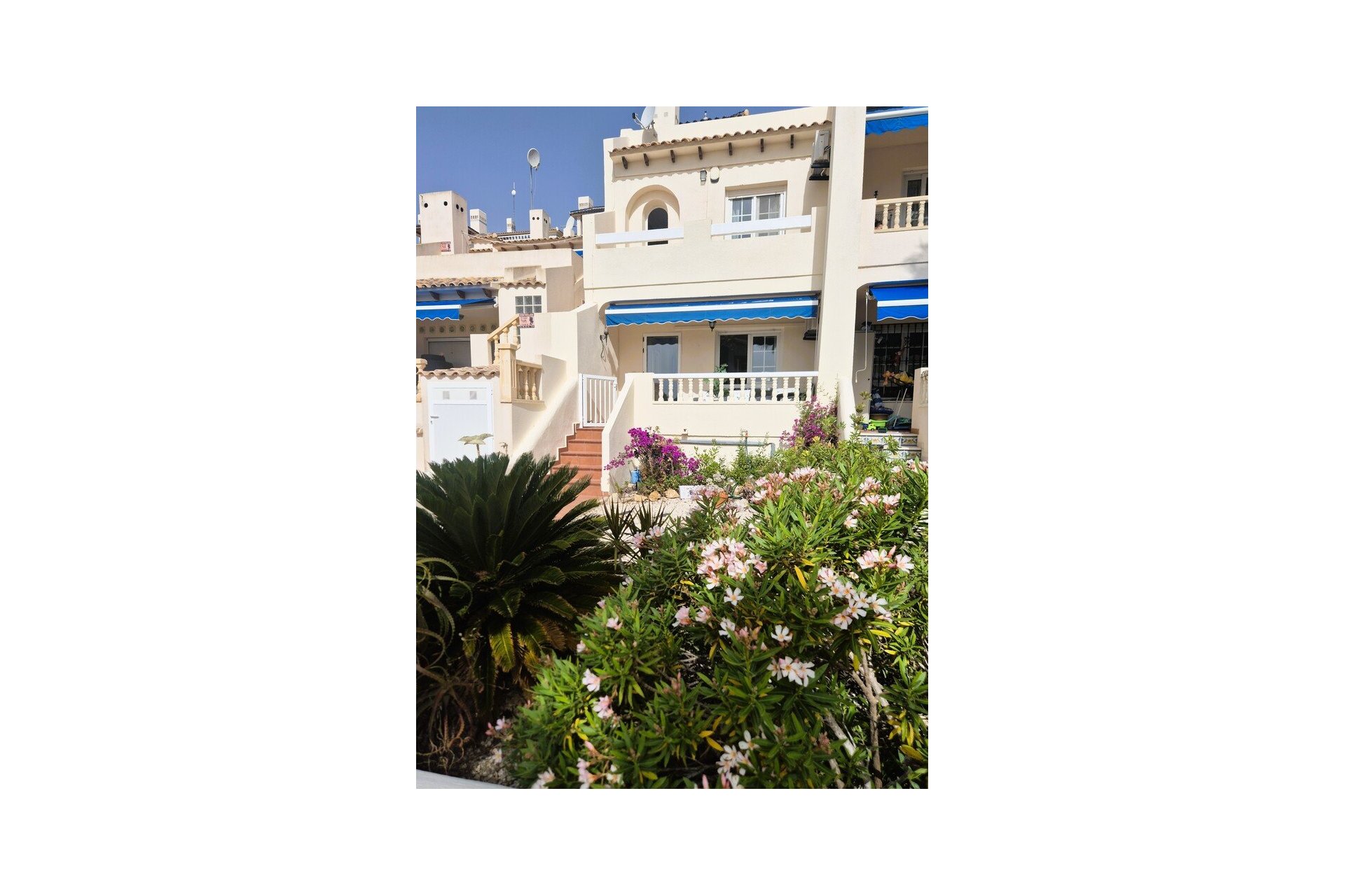 Herverkoop - Town House -
Las Ramblas Golf - Inland
