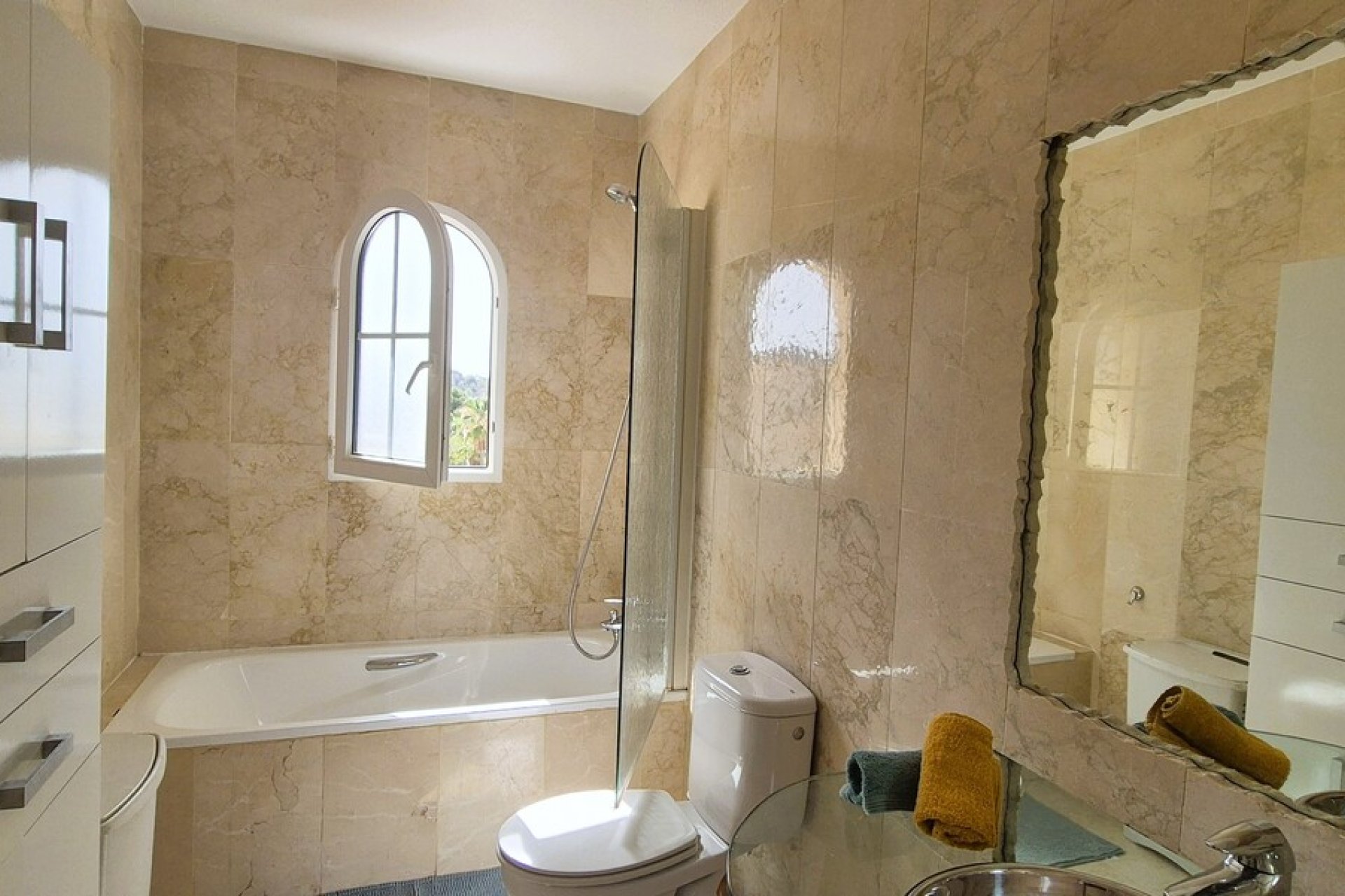 Herverkoop - Town House -
Las Ramblas Golf - Inland