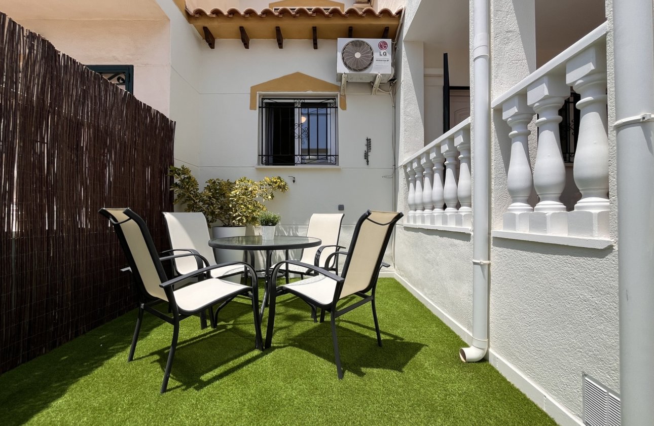 Herverkoop - Town House -
Los Altos - Costa Blanca