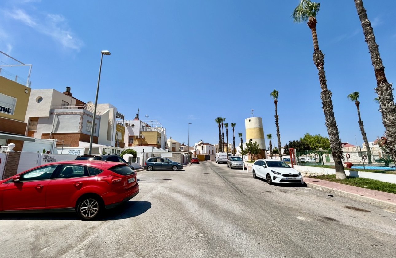 Herverkoop - Town House -
Los Altos - Costa Blanca