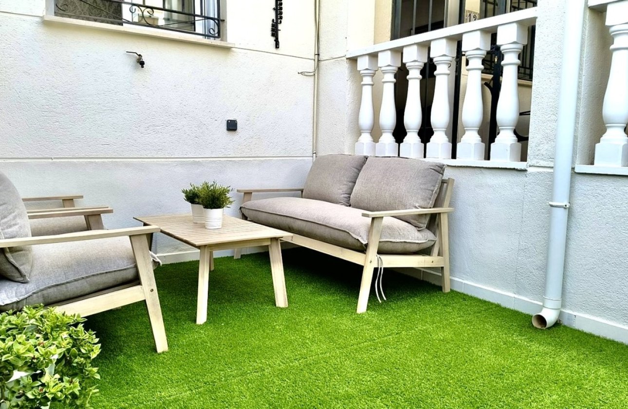 Herverkoop - Town House -
Los Altos - Costa Blanca