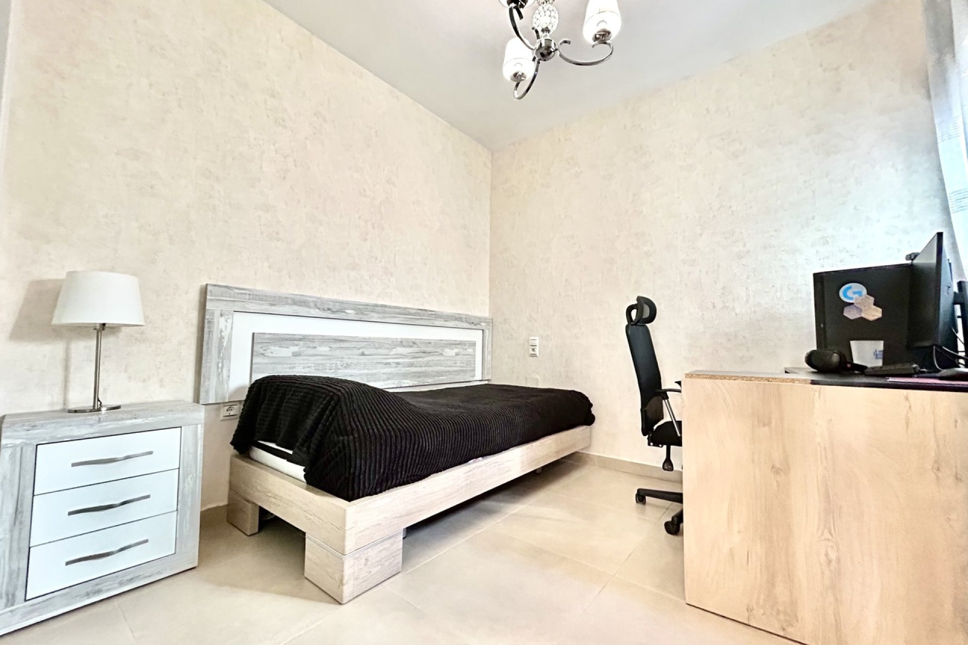 Herverkoop - Town House -
Los Dolses - Inland