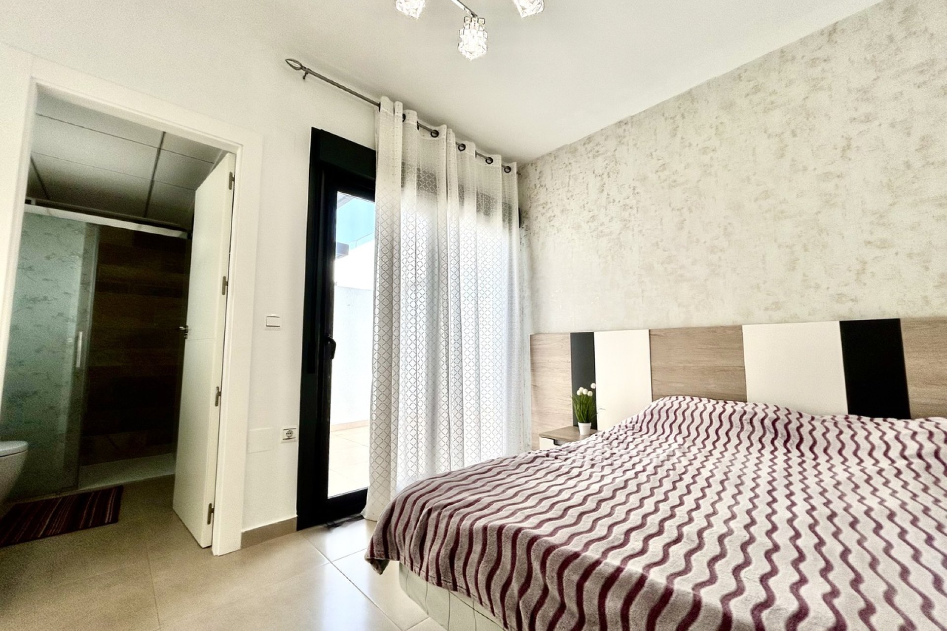 Herverkoop - Town House -
Los Dolses - Inland