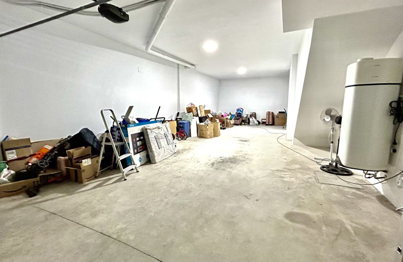 Herverkoop - Town House -
Los Dolses - Inland