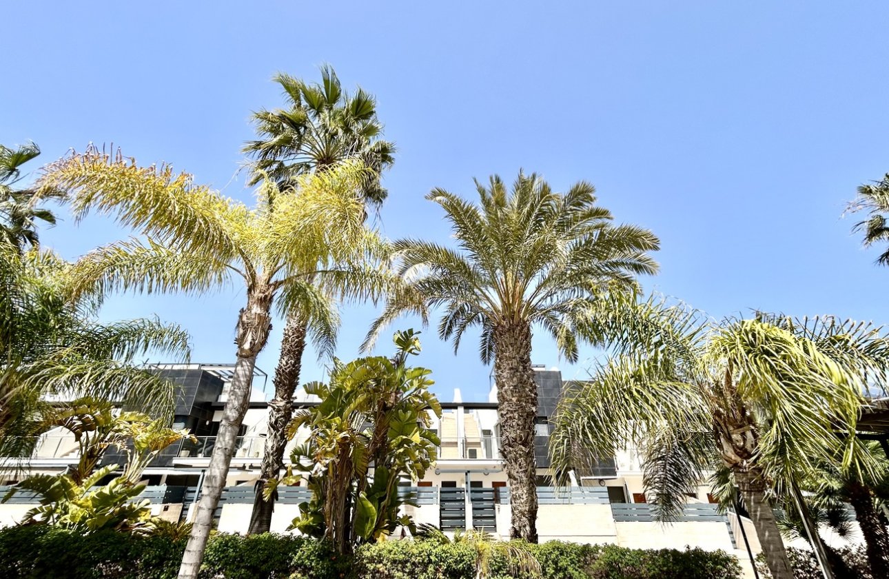 Herverkoop - Town House -
Los Dolses - Inland