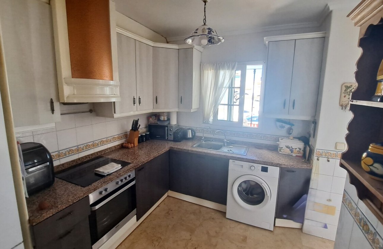 Herverkoop - Town House -
Los Dolses - Inland