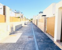 Herverkoop - Town House -
Los Montesinos - Costa Blanca