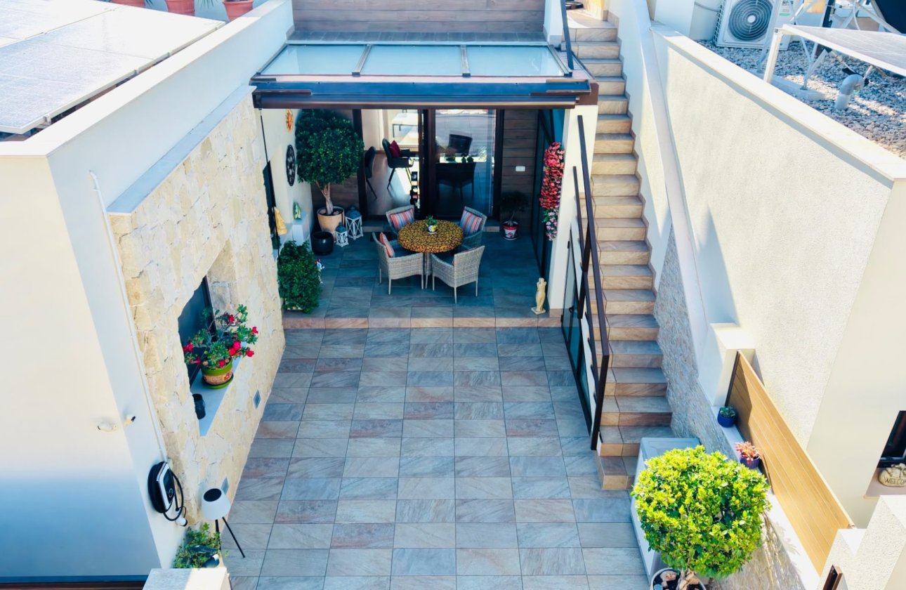 Herverkoop - Town House -
Los Montesinos - Costa Blanca