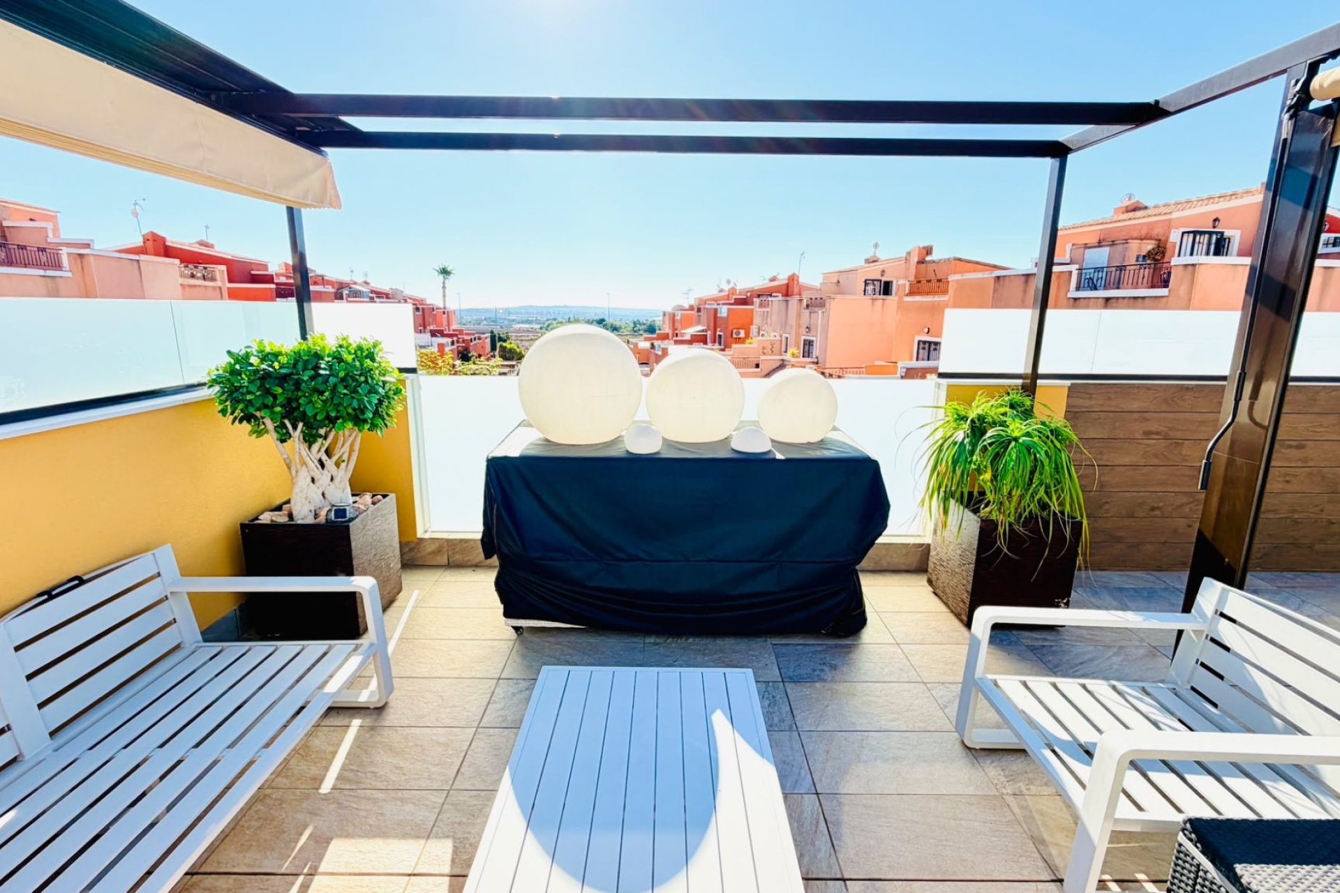 Herverkoop - Town House -
Los Montesinos - Costa Blanca