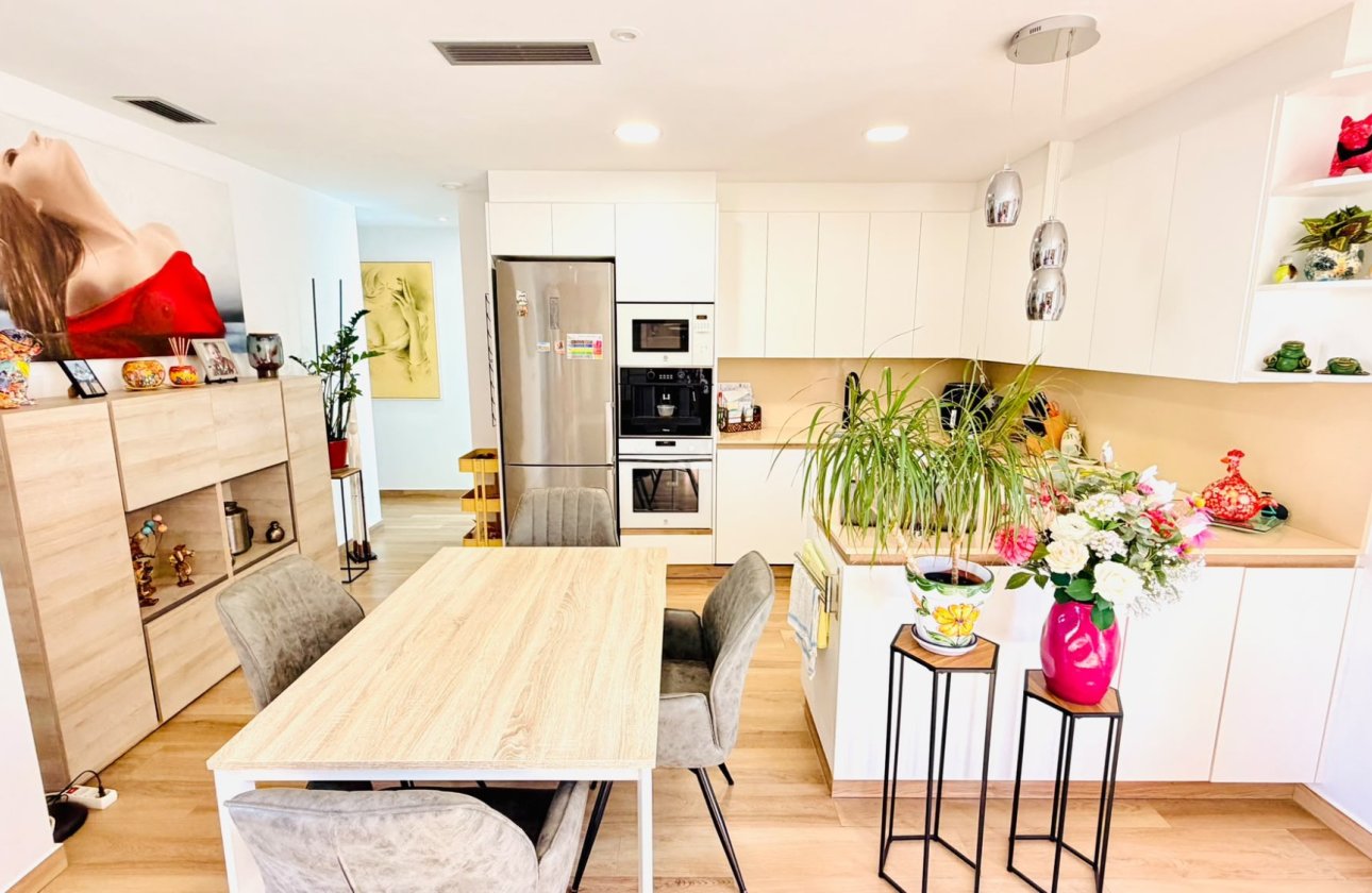 Herverkoop - Town House -
Los Montesinos - Costa Blanca