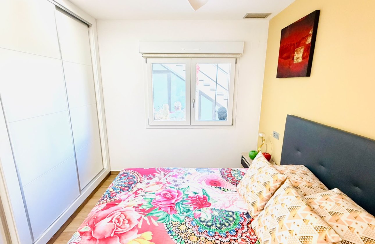 Herverkoop - Town House -
Los Montesinos - Costa Blanca