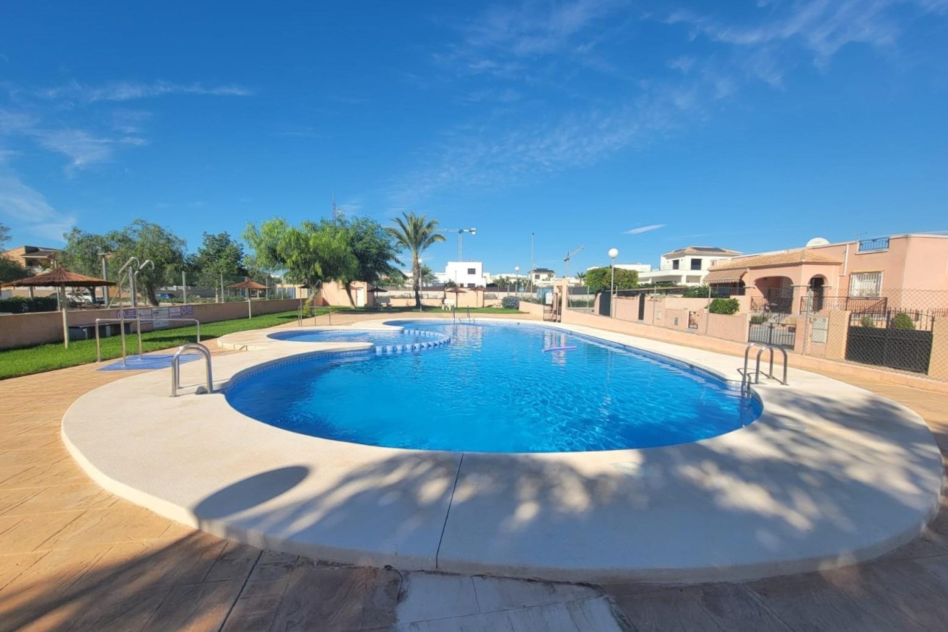 Herverkoop - Town House -
Los Montesinos - Los Montesinos - Urb. La Herrada