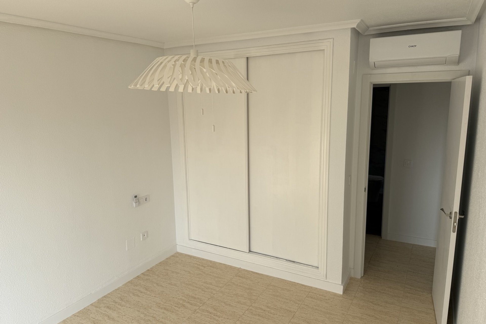 Herverkoop - Town House -
Mil Palmeras - Costa Blanca