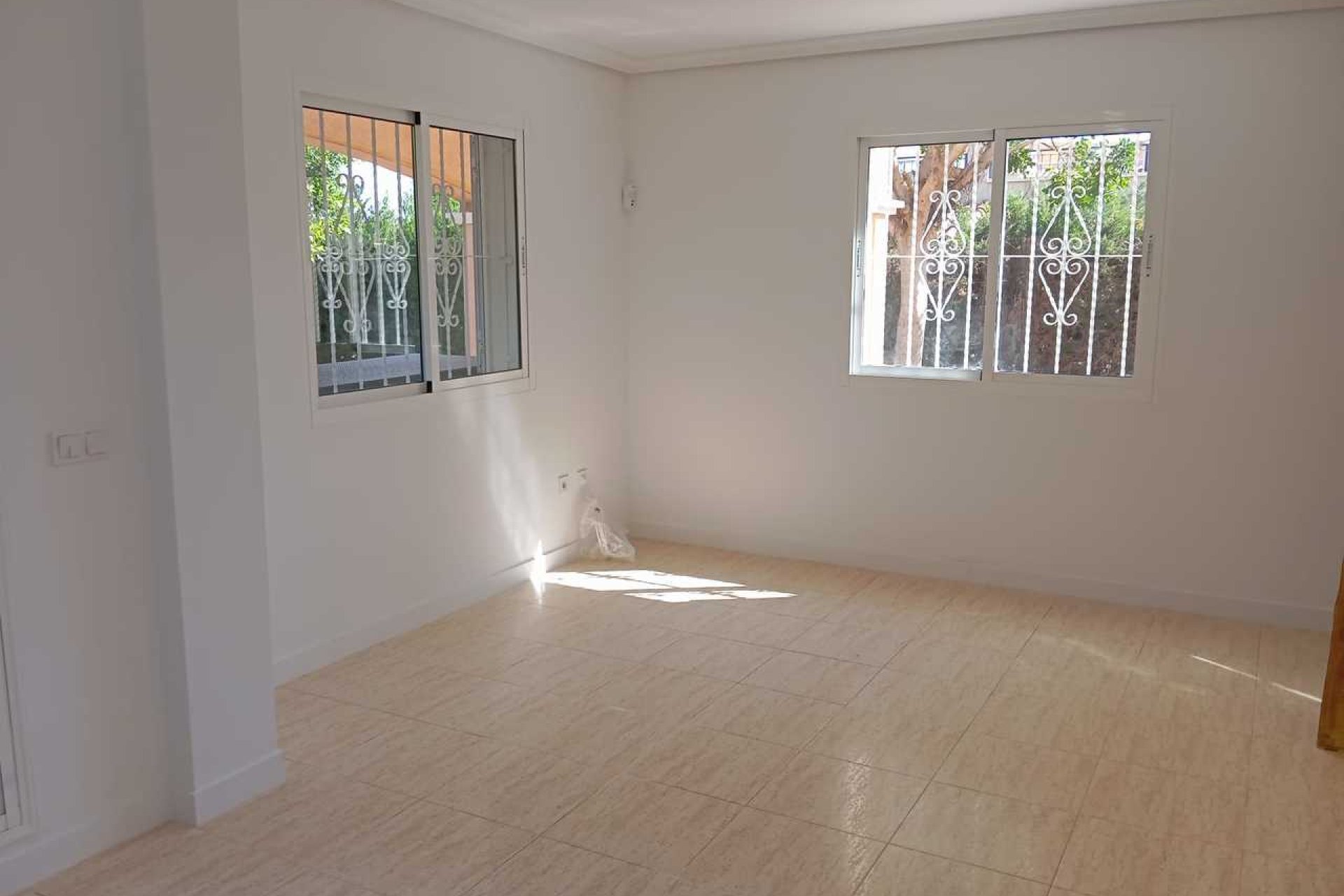 Herverkoop - Town House -
Mil Palmeras - Costa Blanca